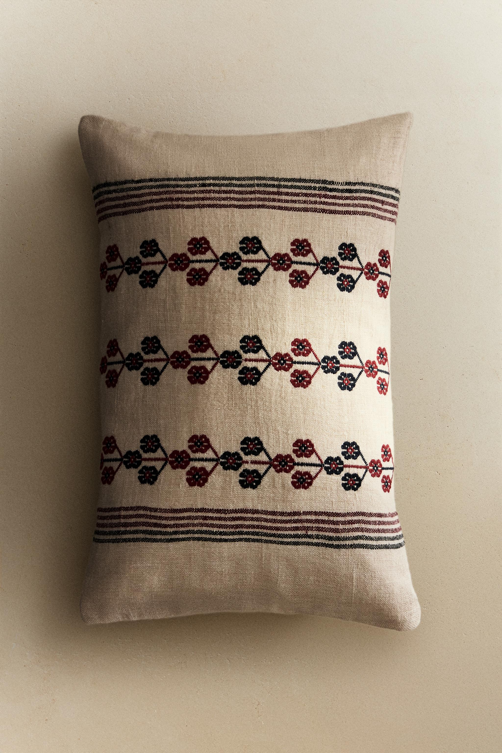 CHRISTMAS LINEAR EMBROIDERED THROW PILLOW COVER